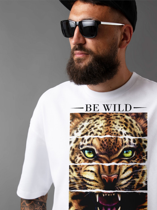Футболка с принтом BE WILD